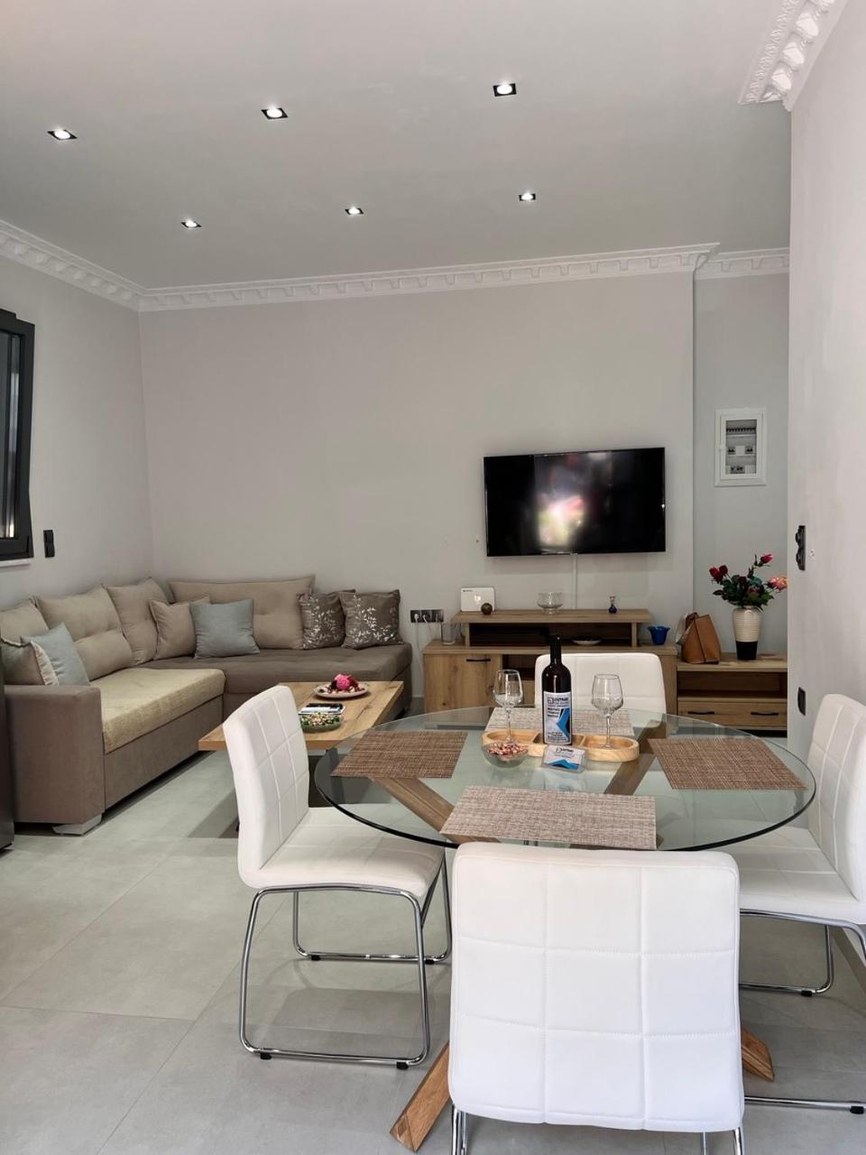 Kontis' Furnished Apartment لوتراكي المظهر الخارجي الصورة