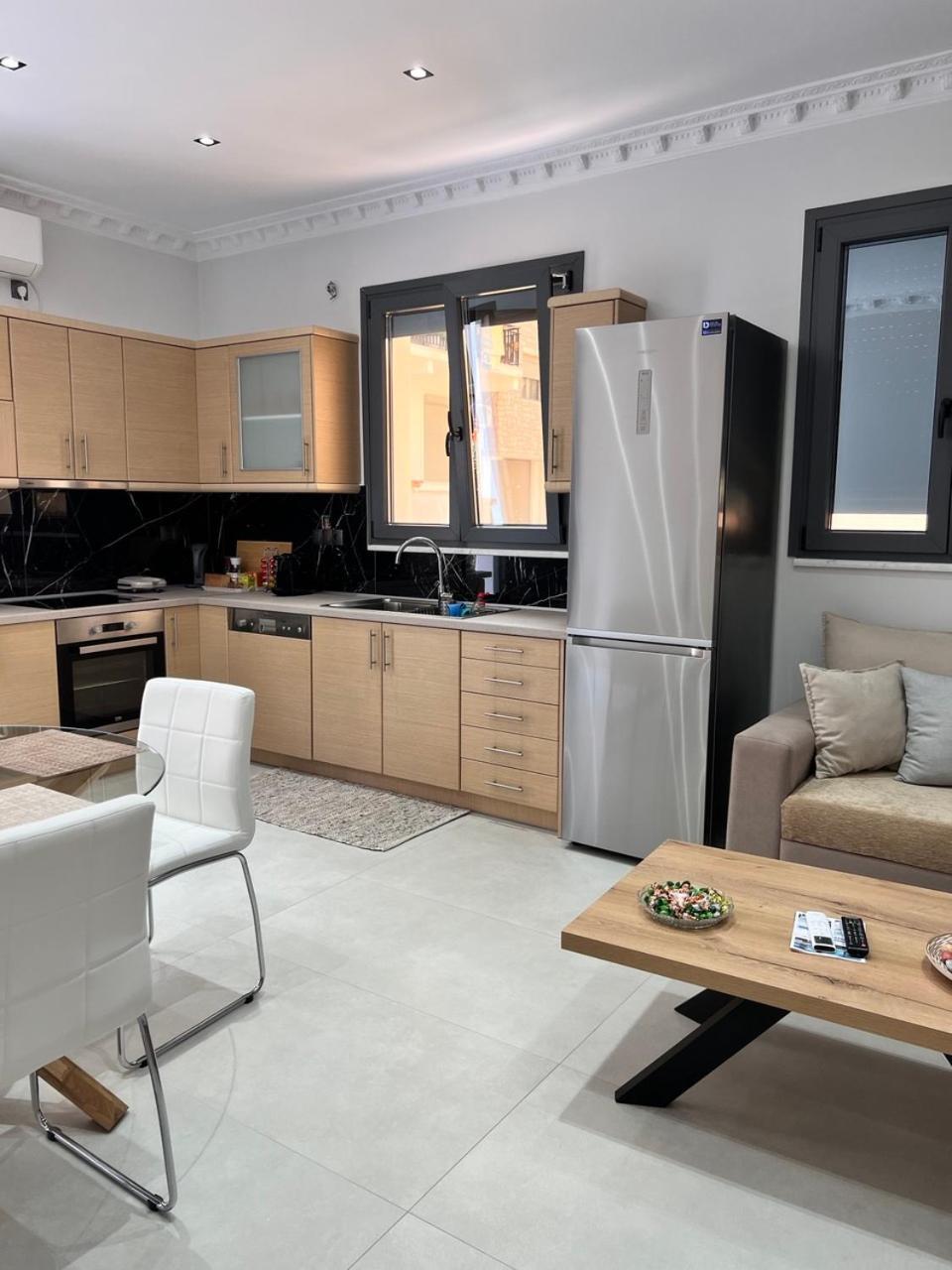 Kontis' Furnished Apartment لوتراكي المظهر الخارجي الصورة